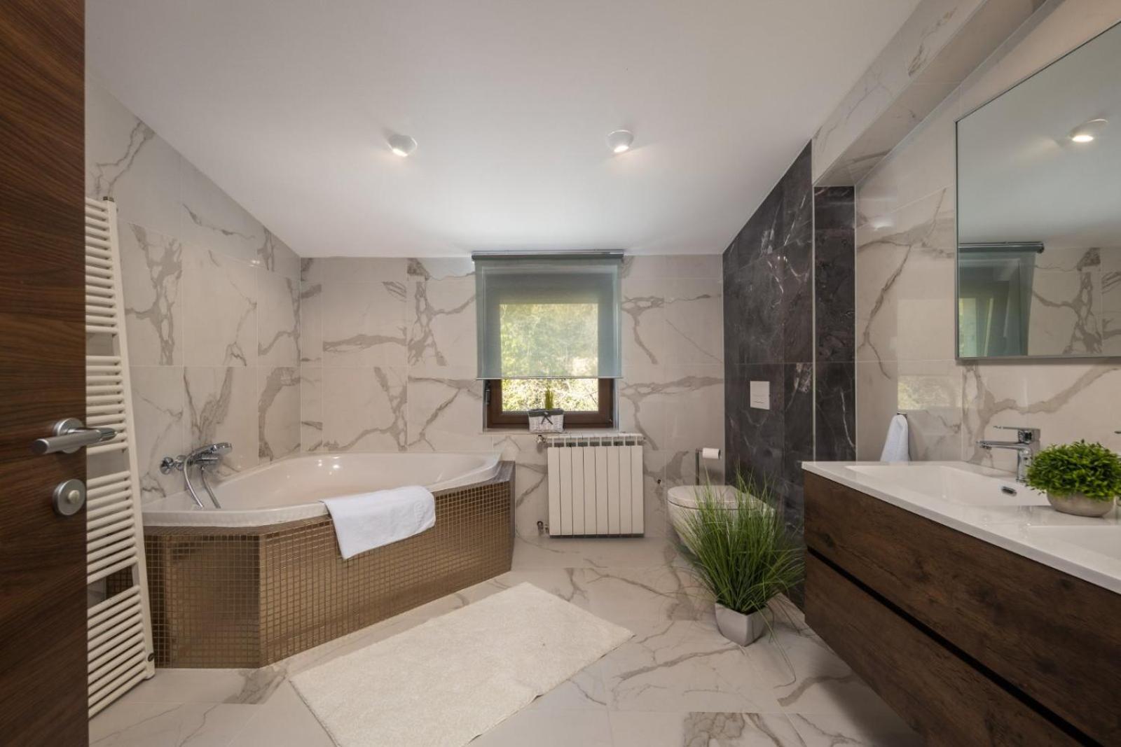 Villa Adriatic, Apartment Enio With Swimming Pool, Panoramic Sew View, Free Parking Icici Exterior photo